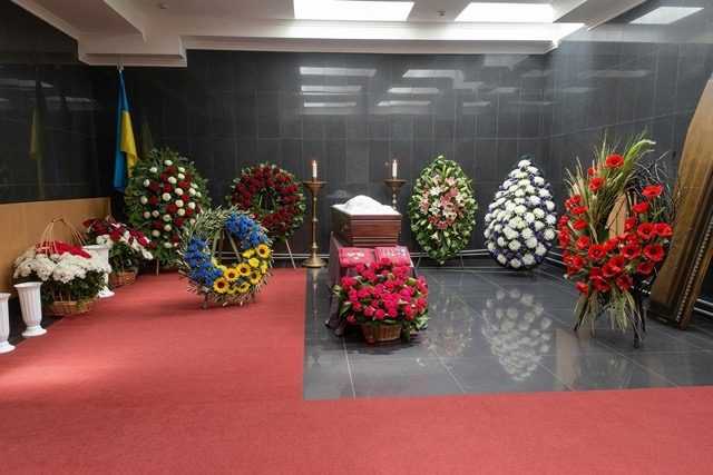 Зал прощання Київського крематорію, куди везуть з Броварів